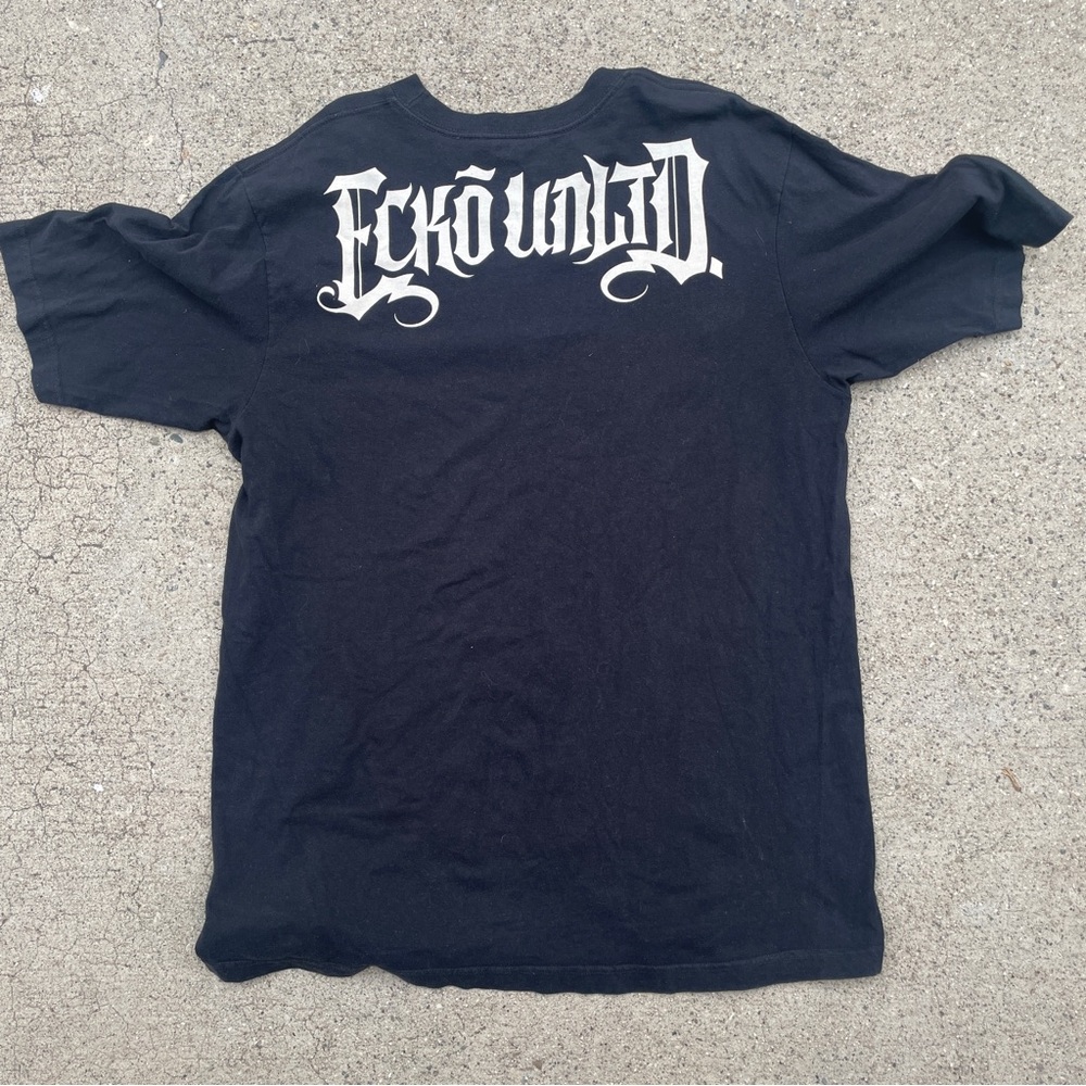Ecko Unlimited Black and Gold Graphic T-Shirt for Men Size XL Y2K - Picture 3 of 7